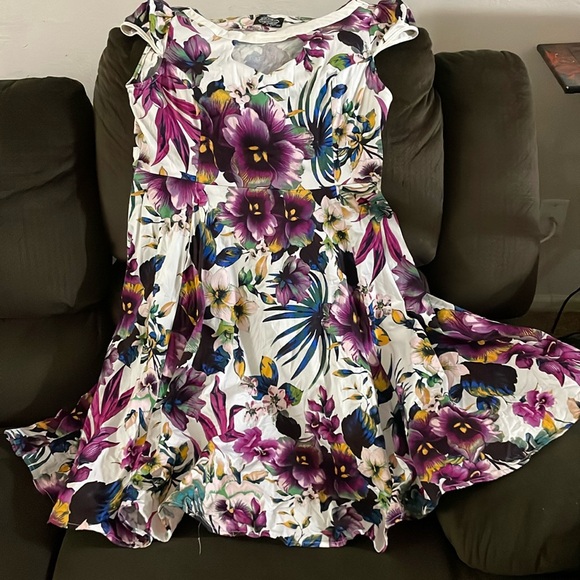 H & R London Hearts & Roses Floral Cut Out Tea Dress - Picture 2 of 8